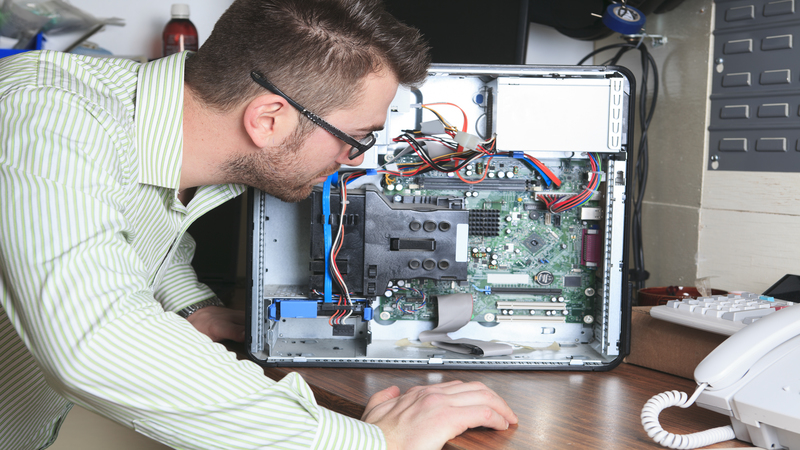 Advantages of Hiring Professionals for Computer Repair St. Petersburg