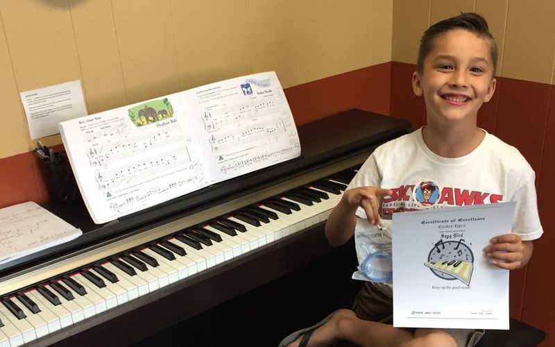 Learn to Play Piano: 3 Reasons to Take Piano Lessons in Lincroft